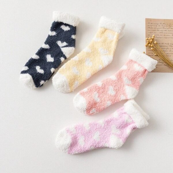 Cozy Heart Pattern Fuzzy Socks