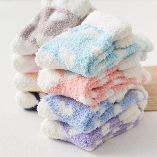 Cozy Heart Pattern Fuzzy Socks