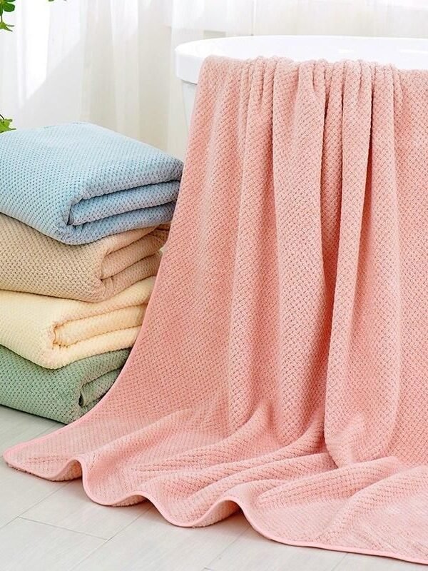 Luxurious Quick-Dry Coral Fleece Bath Towel