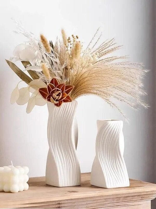 Modern Nordic-Style White Ceramic Vase